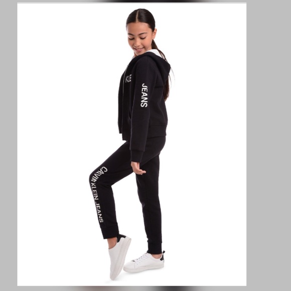 Calvin Klein Other - Girls Calvin Klein sweatpants